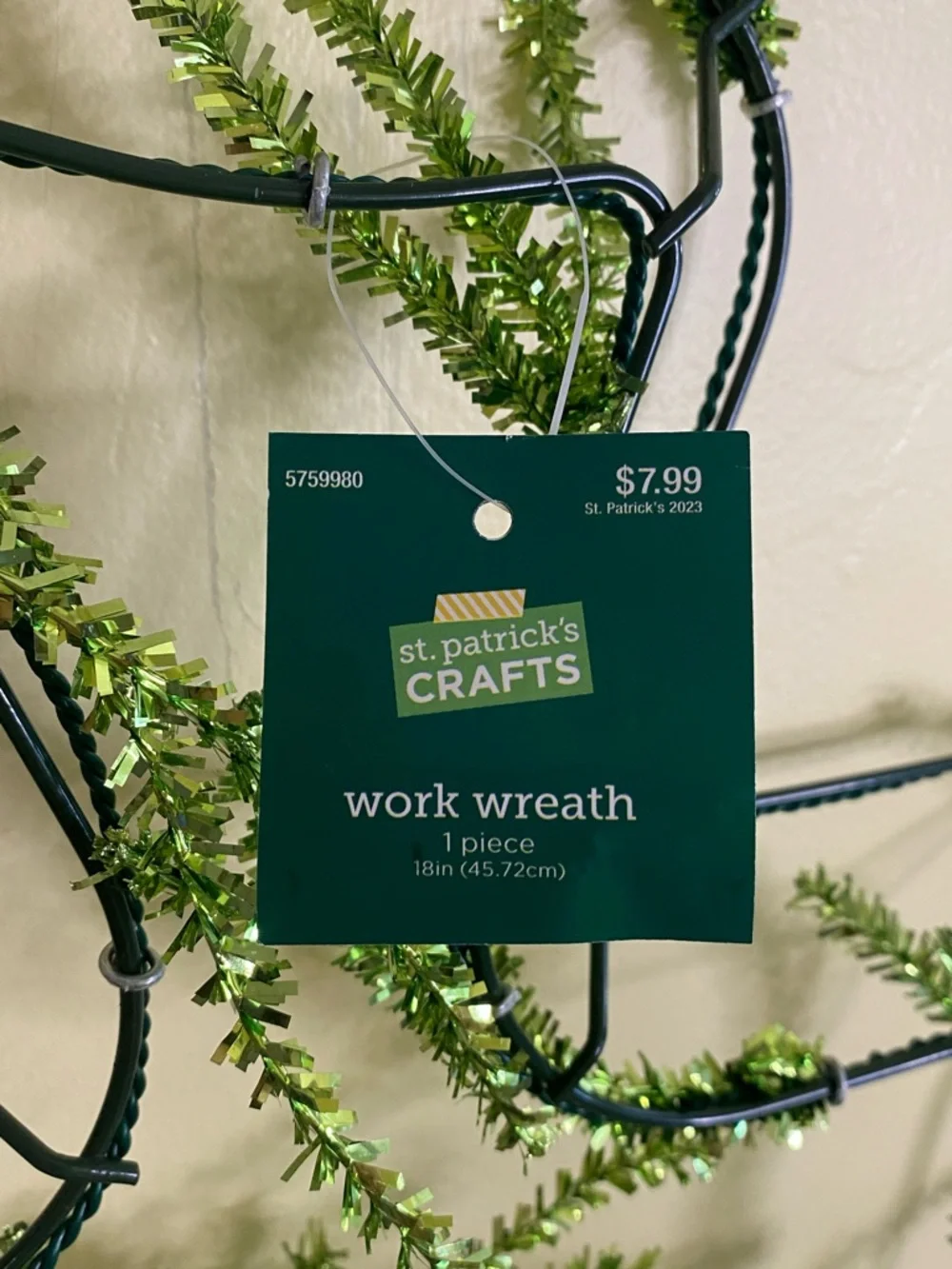 2/$10 - NWT 18” St. Patrick Crafts Shamrock Work Wreath Frame